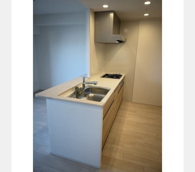 Room image 11