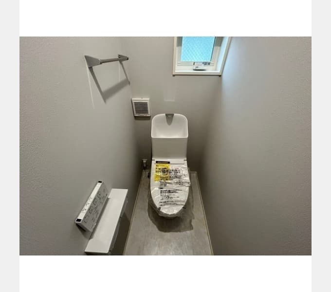 Room image 15
