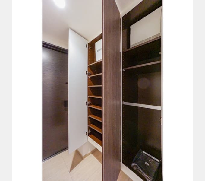 Room image 12