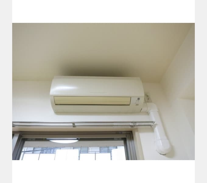 Room image 13