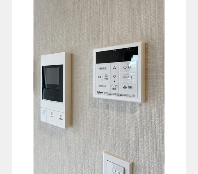 Room image 11