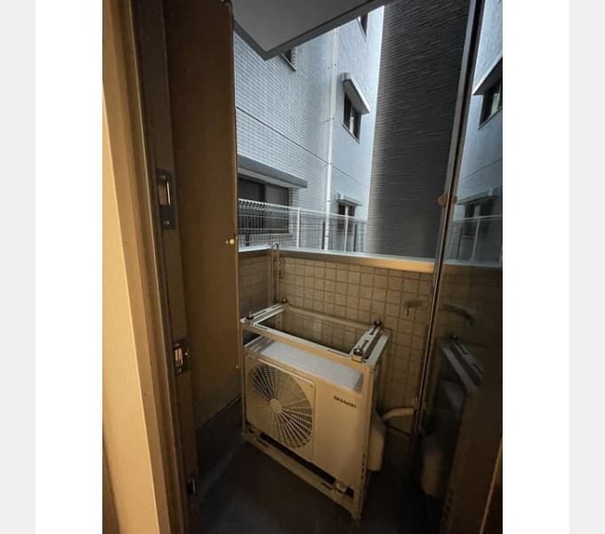 Room image 15