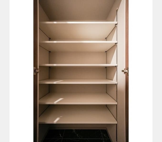 Room image 14