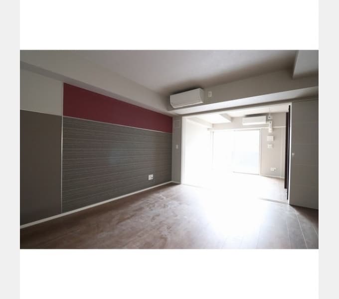 Room image 14