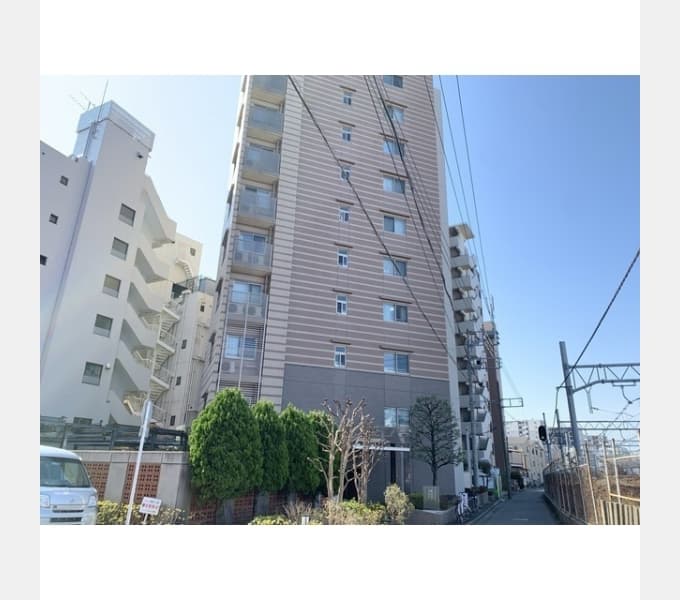 Main exterior of Crest form Yokohama Hiranuma