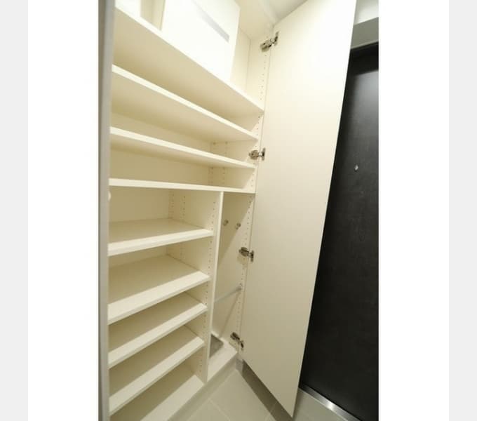 Room image 14