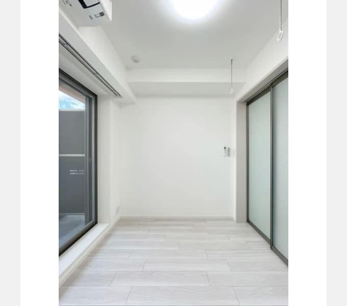 Room image 14
