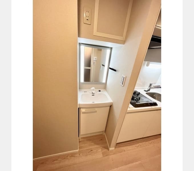 Room image 9