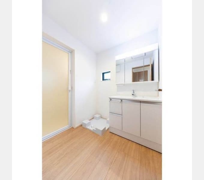 Room image 13