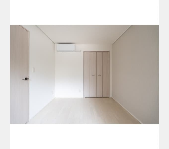 Room image 14