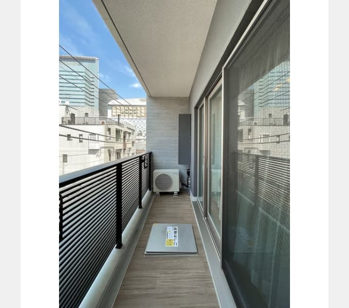 Room image 10