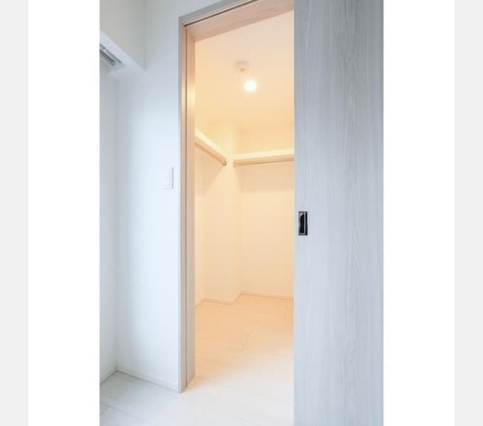 Room image 8