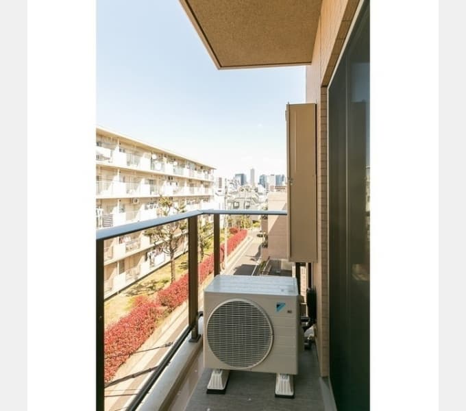 Room image 10