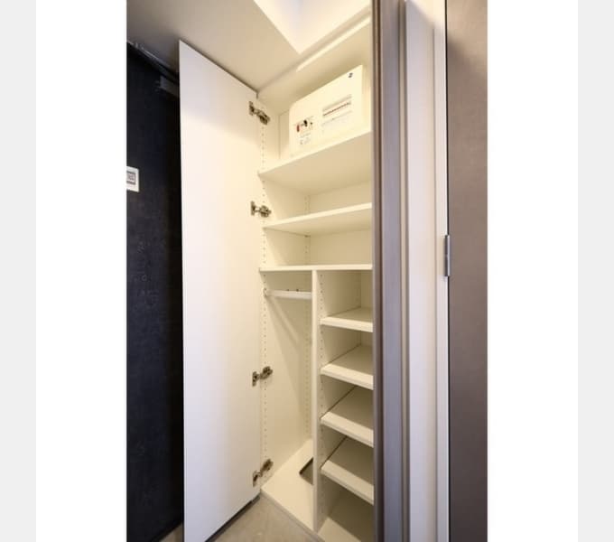 Room image 10
