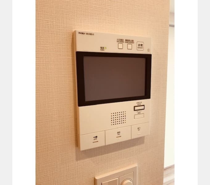 Room image 11