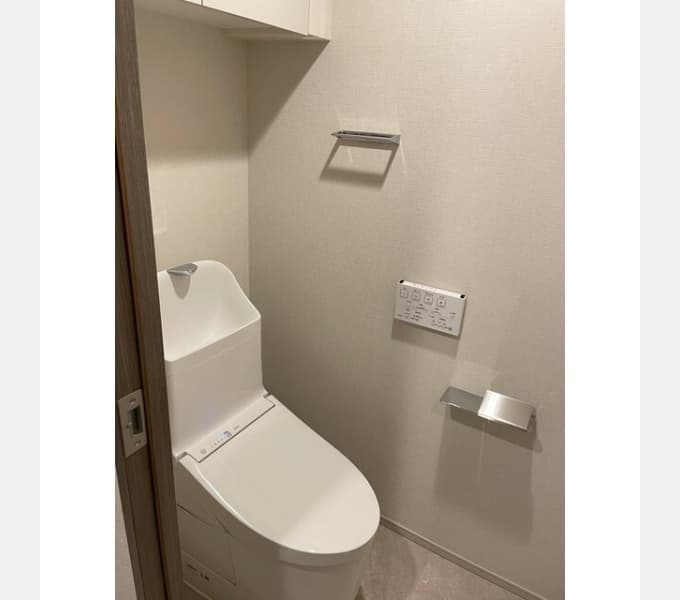 Room image 12