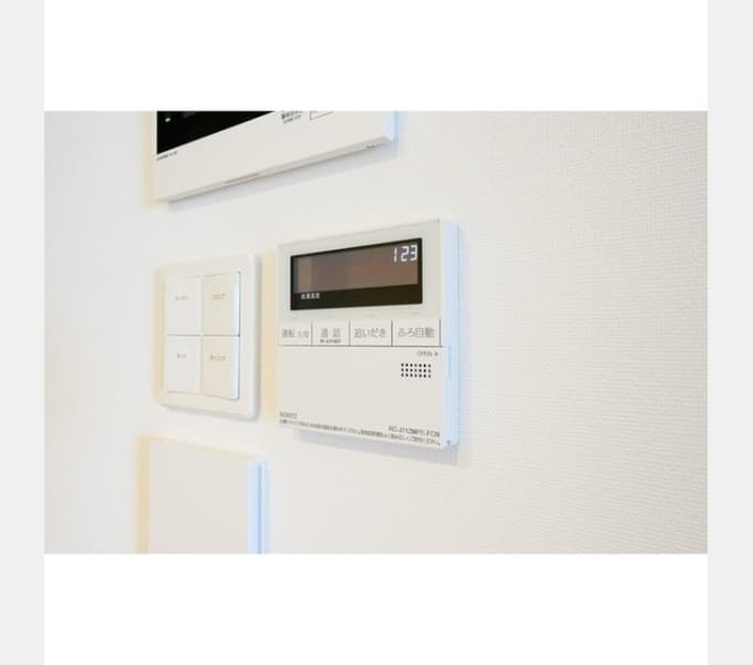 Room image 12