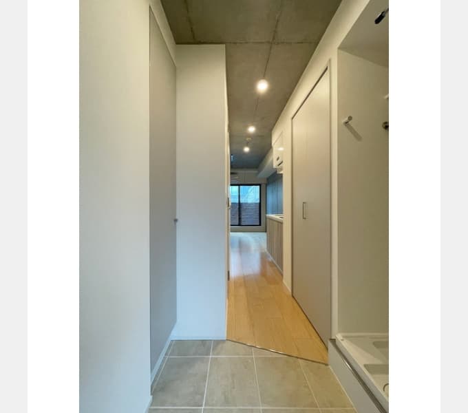 Room image 10
