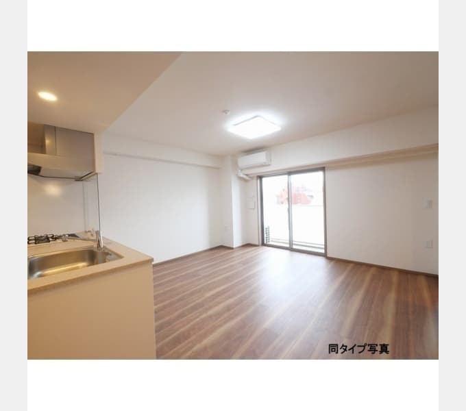 Room image 9