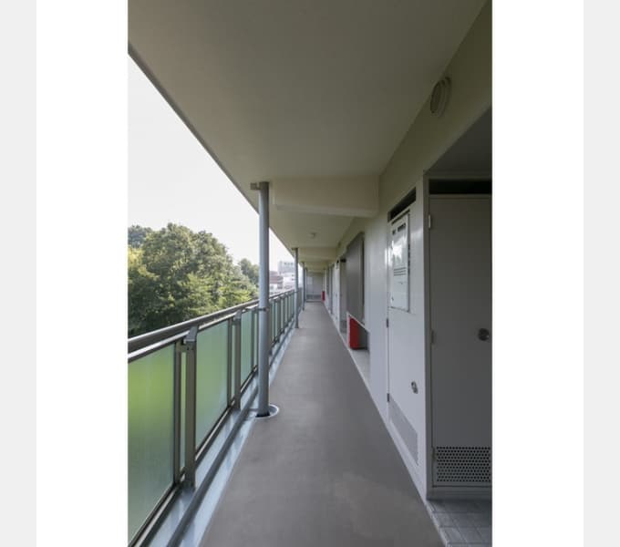Room image 8