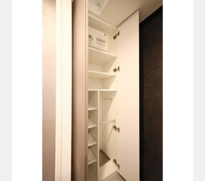 Room image 10