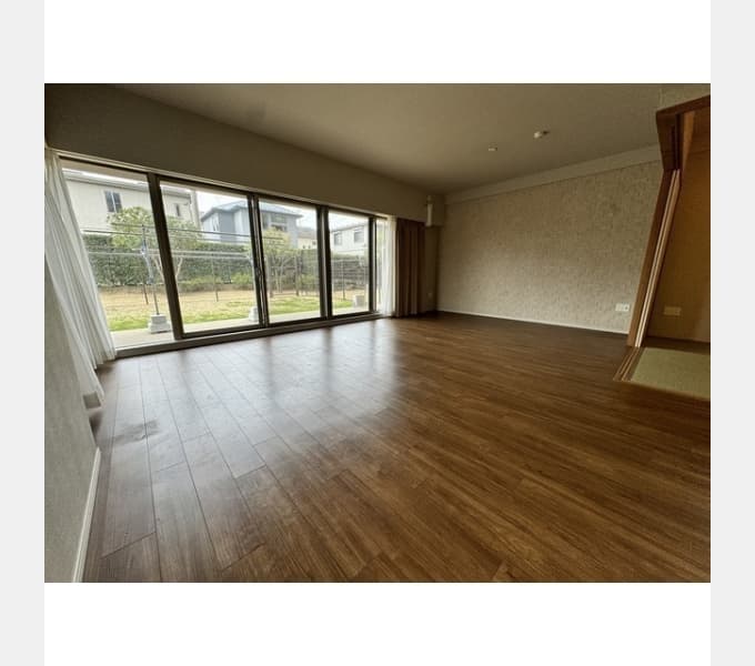 Preview interior of Utricia Fourth Avenue