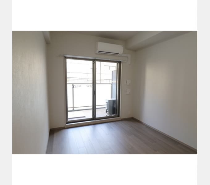 Room image 11