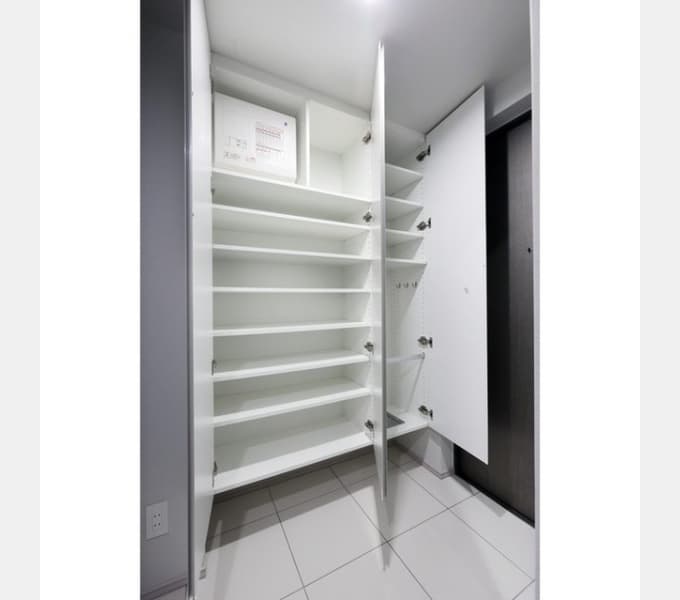 Room image 9