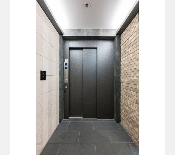 Room image 10