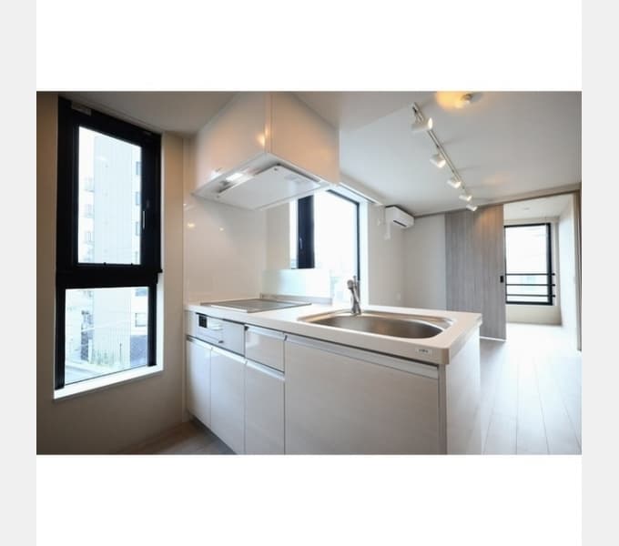 Room image 16