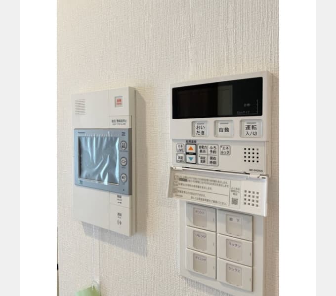 Room image 11