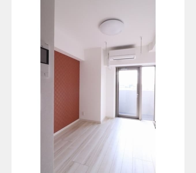 Room image 9