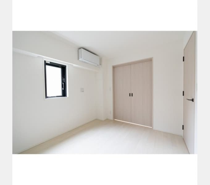 Room image 15