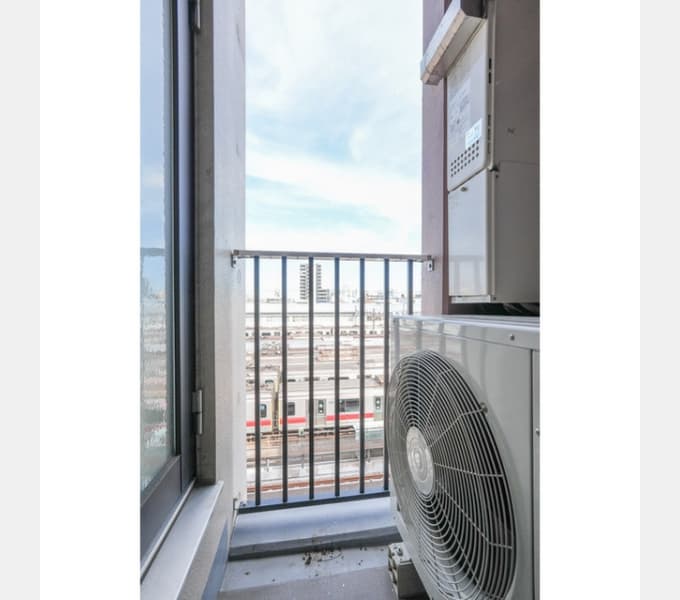 Room image 12