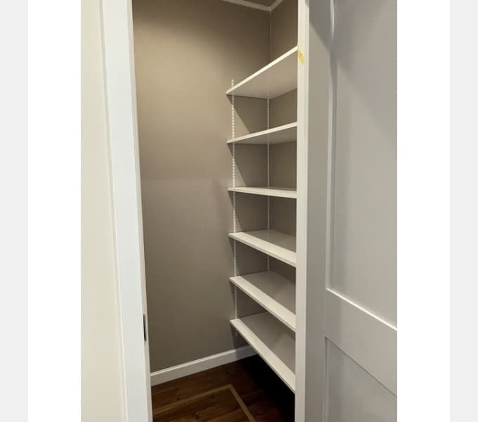 Room image 16