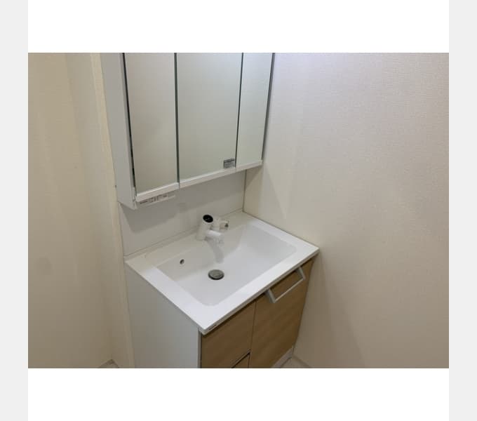 Room image 15