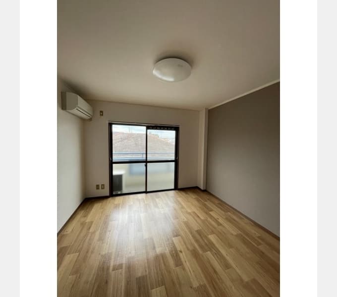 Room image 14