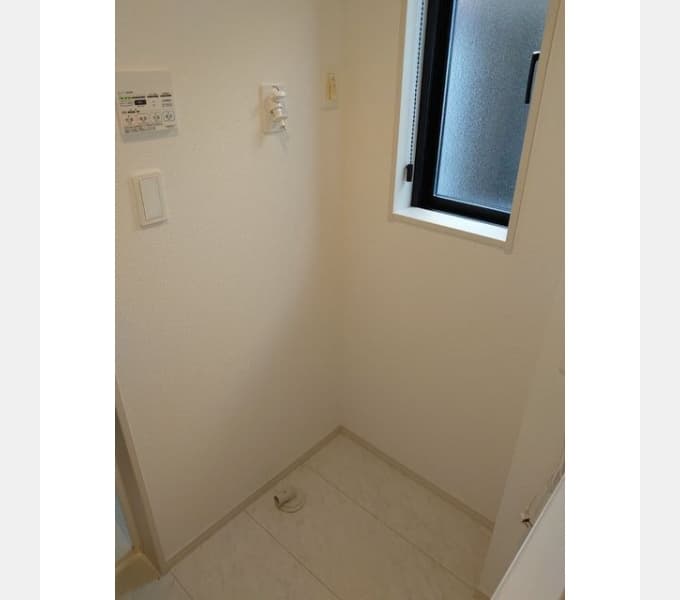 Room image 14
