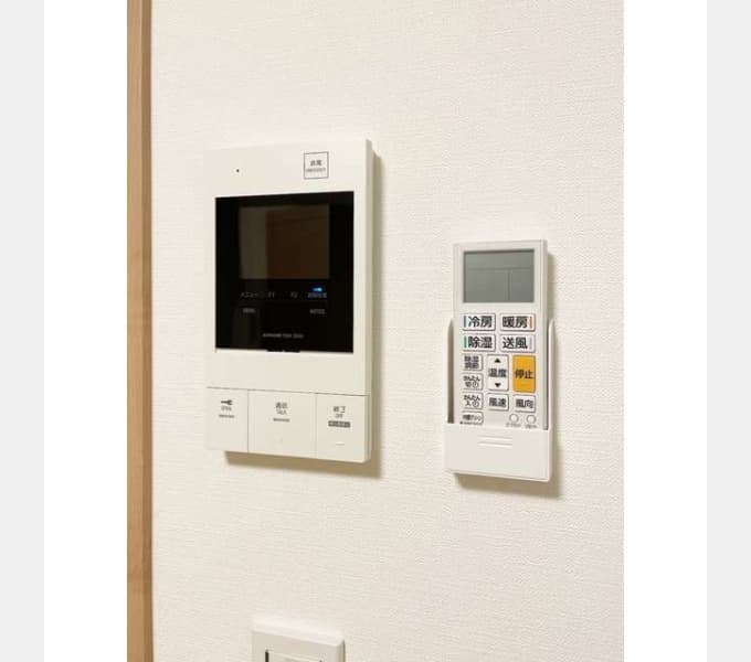 Room image 11