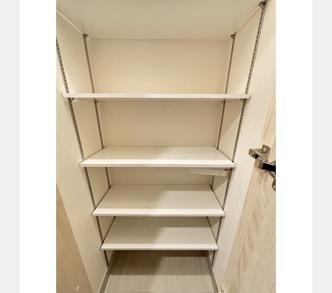 Room image 13