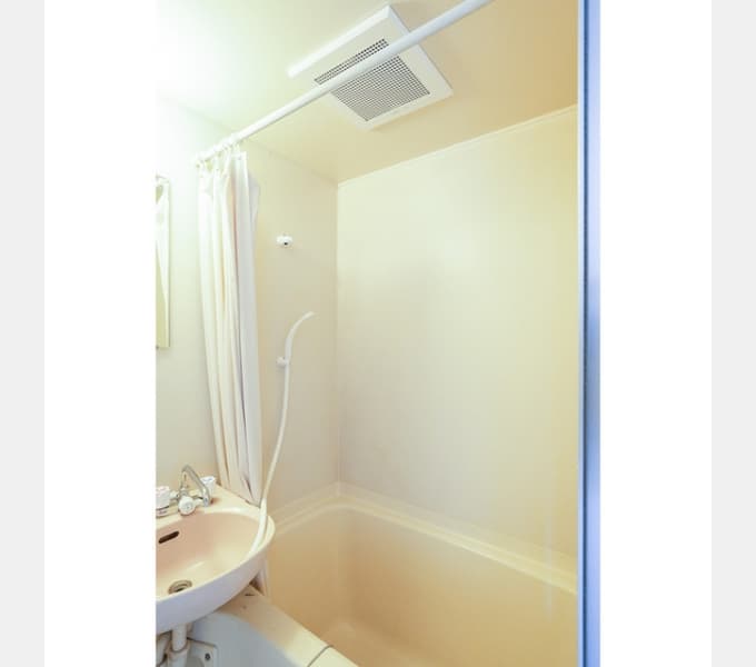 Room image 9