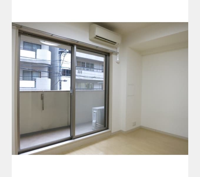 Room image 16