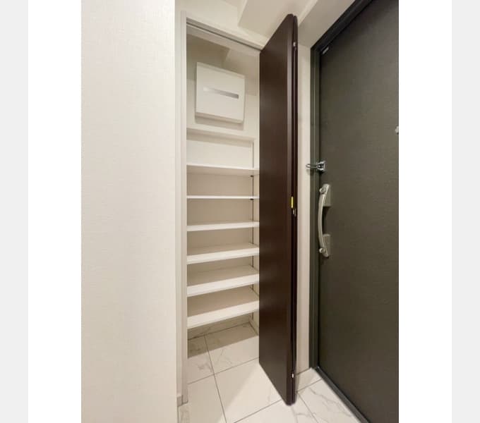 Room image 13