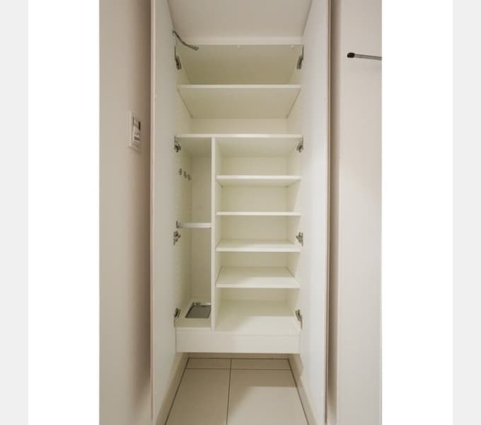 Room image 13