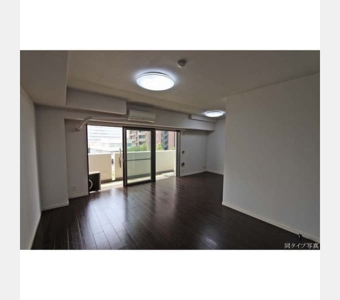 Preview interior of PATH Yokohama Shinkoyasu