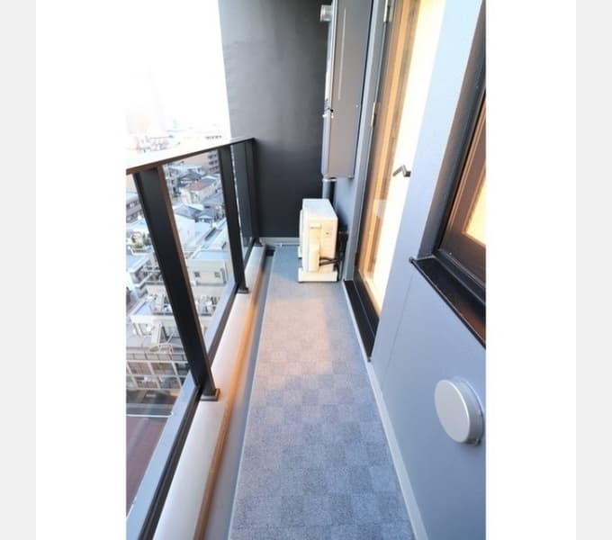 Room image 10