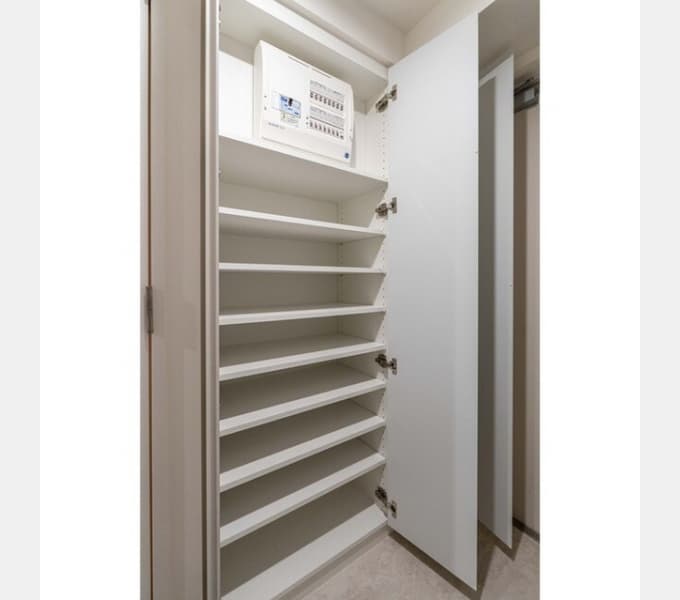 Room image 10