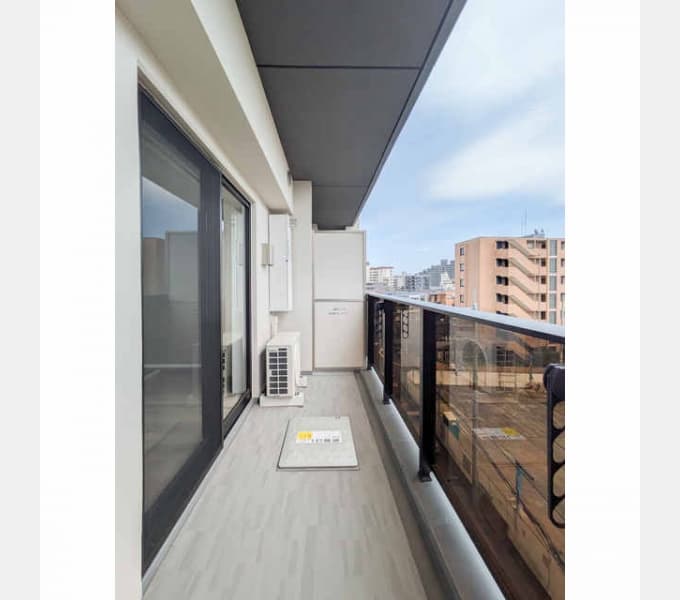 Room image 10