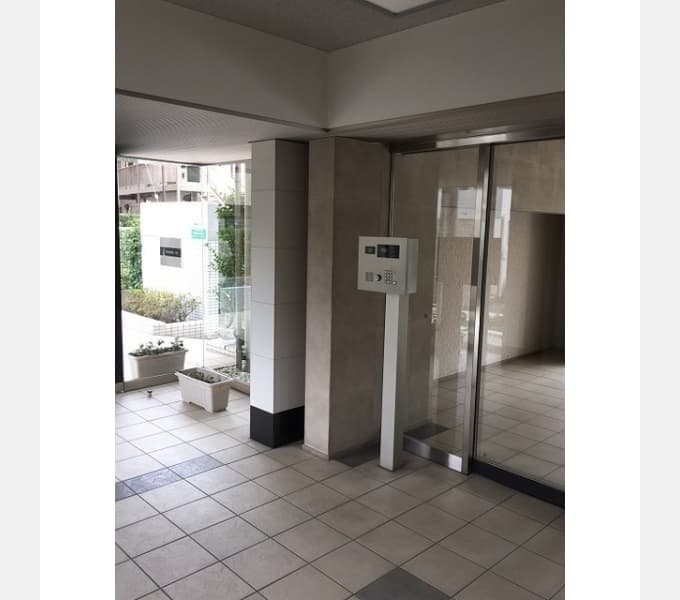 Room image 10