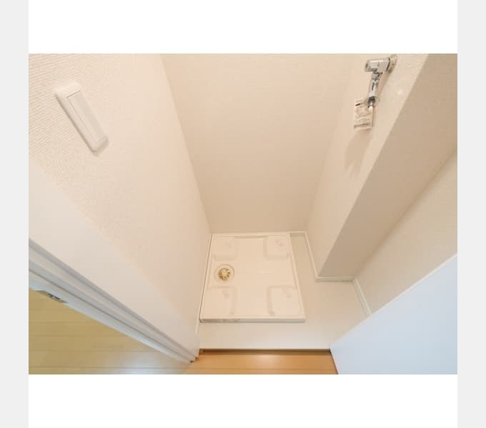 Room image 13